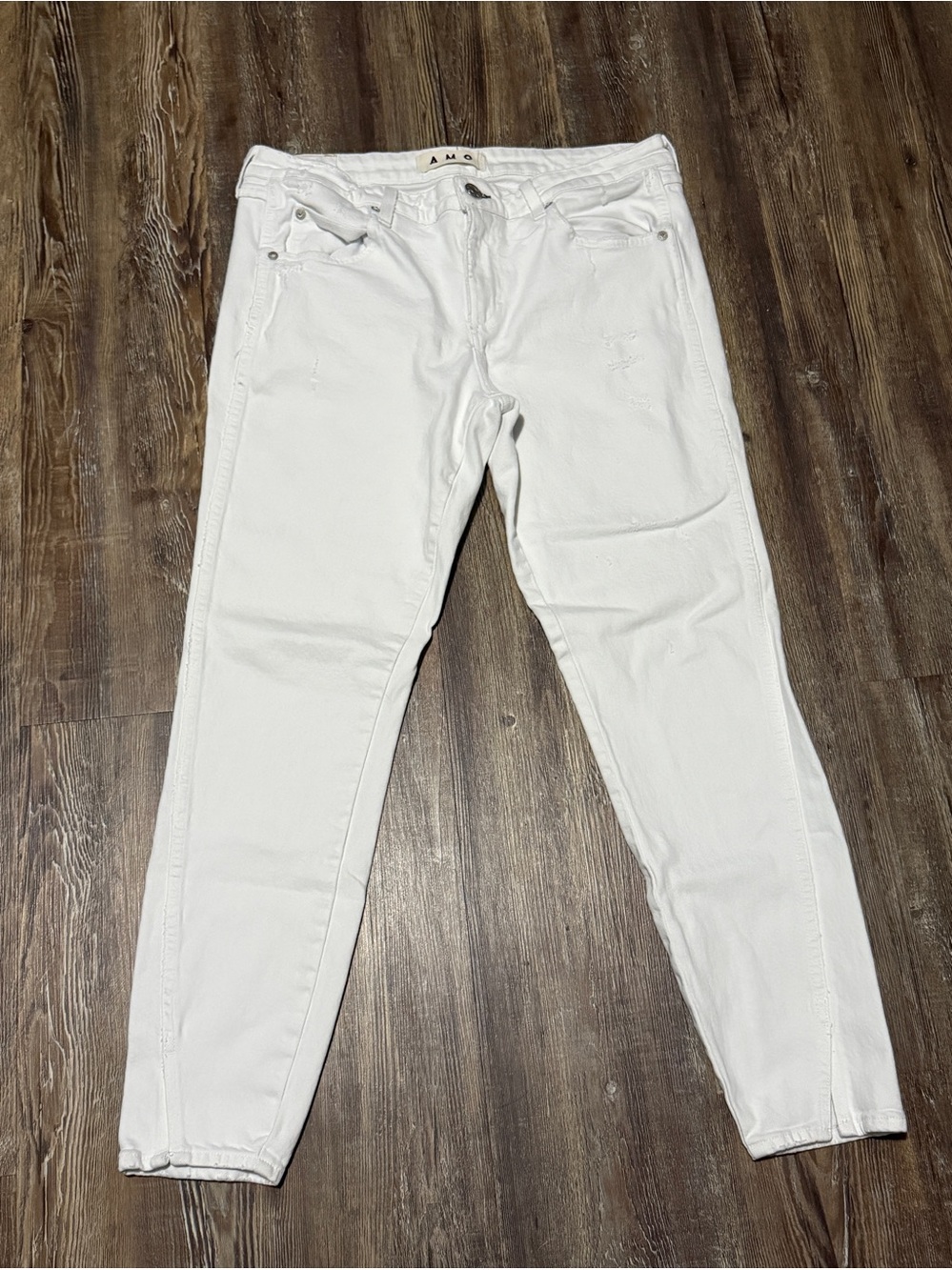 AMO Twist Jeans Women's 31 Distressed Slim Fit Mid Rise Denim in Sea Salt Wash